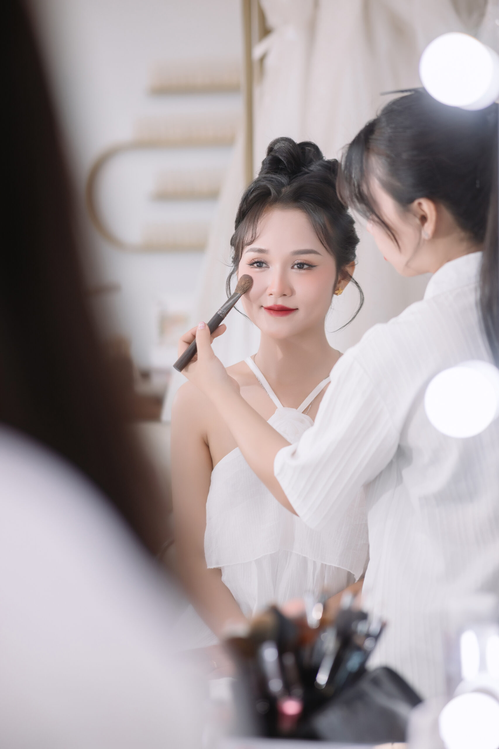 Trang điểm cô dâu tại Nari